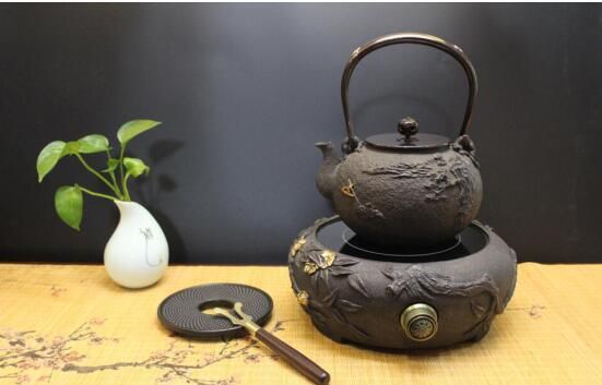 龟弘堂铁壶的标志在哪里,怎么挑选日本铁壶好
