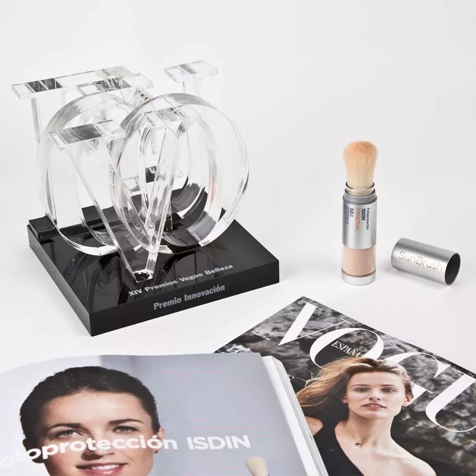 理肤泉和雅漾修复泛红哪个好,雅漾和理肤泉哪个更适合修复皮肤