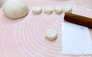 不用皮冻的灌汤小笼包肉馅怎么做,灌汤小笼包半成品制作