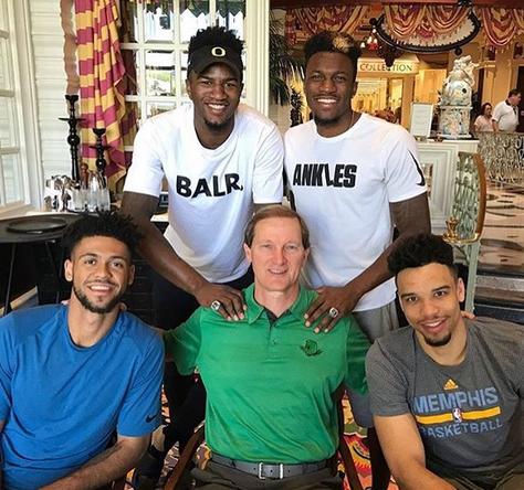 勇士对格林离队持开放态度,勇士官宣格林离队