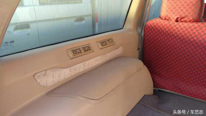 什么国产suv能在车里面睡觉 (领克03后排座椅放倒可以睡人吗)