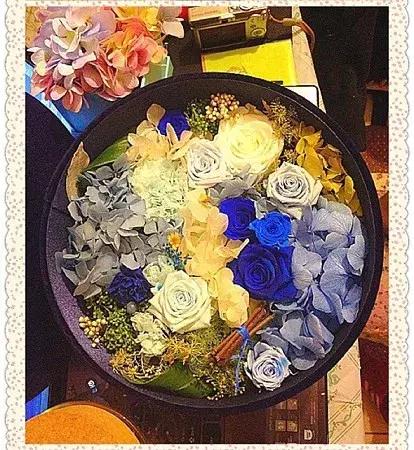 怎么把鲜花做成标本不会枯萎,透明树脂胶怎么制作鲜花标本