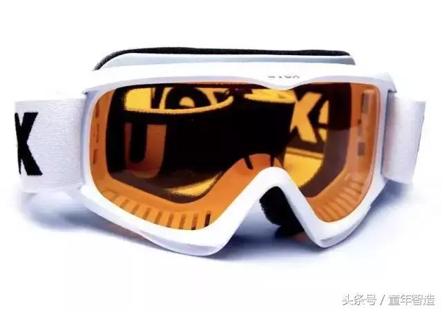 儿童滑雪必备物品清单,儿童滑雪需要自备什么装备