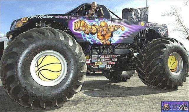 乔丹开豪车兜风,乔丹开兰博基尼