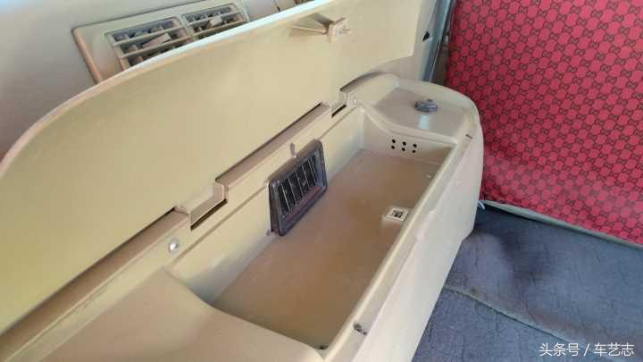 什么国产suv能在车里面睡觉 (领克03后排座椅放倒可以睡人吗)