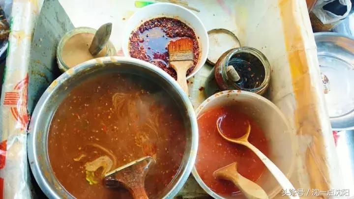 中街胡同里最火老式麻辣烫,中街胡同里的麻辣涮串