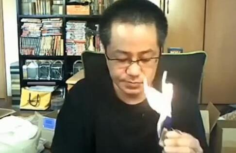 网络主播为了火，竟然直播烧房子！？