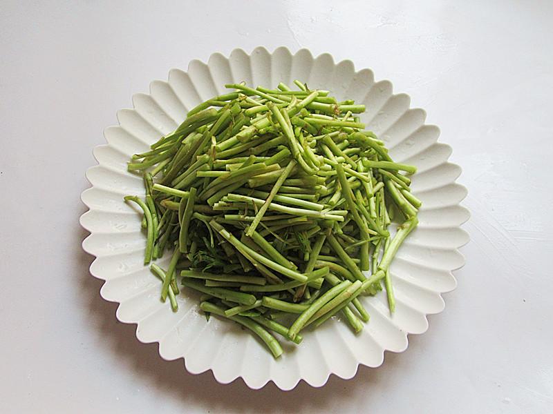 冬天熬夜上火了吃什么降火最快,小孩冬天上火喝什么降火最快