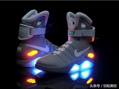 小学生穿81万耐克鞋回到未来,微信被刷屏