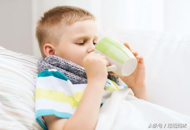 宝宝低烧37.5度流鼻涕咳嗽怎么办,流鼻涕咳嗽快速止咳小妙招