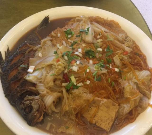 南方美食博主探店东北菜,美食侦探狄仁杰东北菜