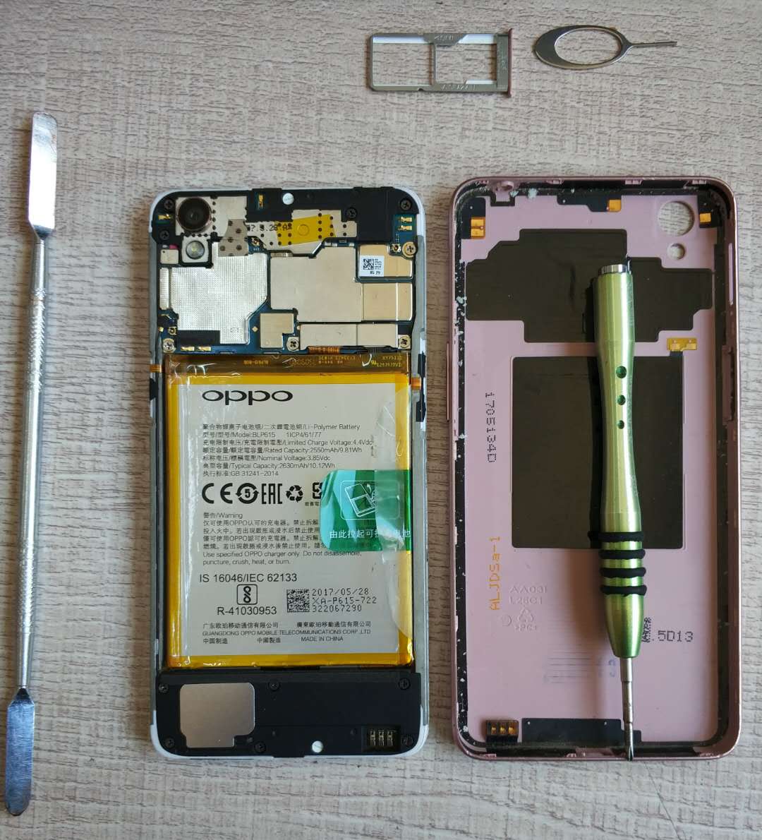 oppofindx2pro进水不开机,oppo手机进水开不了机维修过程