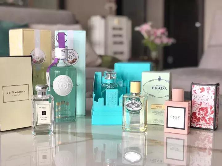 送礼什么礼物最走心,钱少送什么礼物最合适