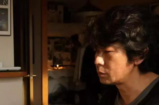 上周我们真的在电影院里住了两天