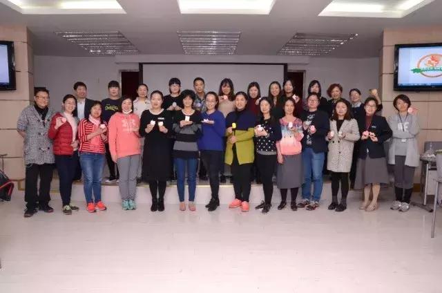 芳香生活、健康手作——记定海路街道团工委DIY石膏香薰制作活动