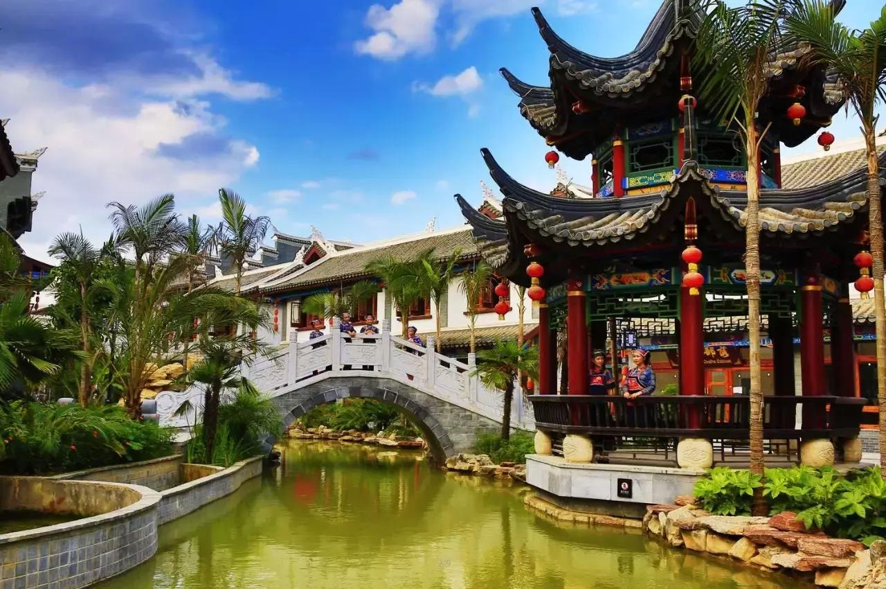 获得中国优秀旅游城市名单,首批中国候鸟小镇江西省