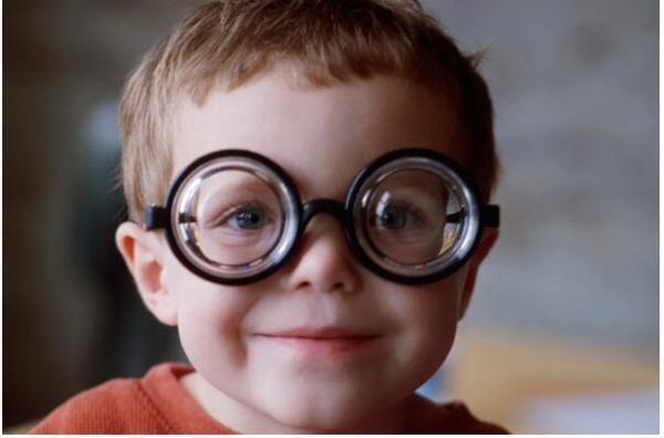 全飞秒治近视眼的后遗症,smile全飞秒和smart全激光的区别