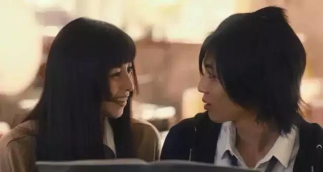 上周我们真的在电影院里住了两天