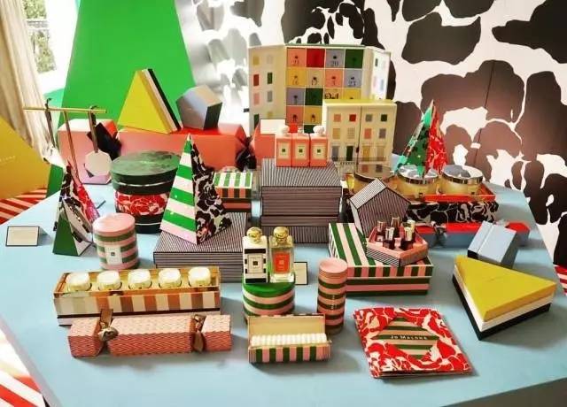 捂好自己钱包,圣诞限定款礼物