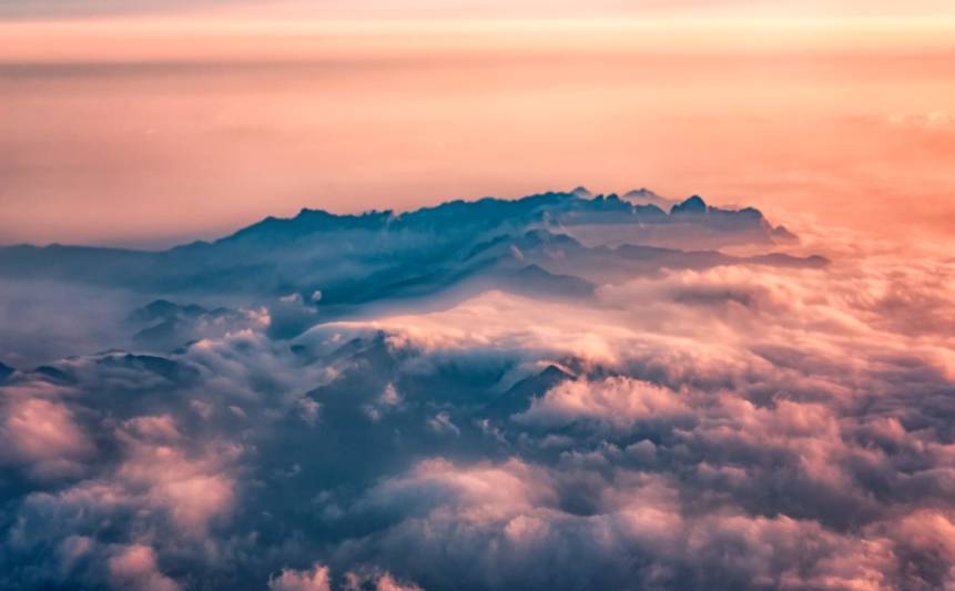 冬天值得去的旅游景点自驾游,冬季值得去旅游的十大地方