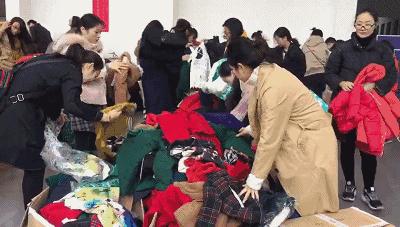 折扣仓内幕大揭秘,打折商品骗局揭秘