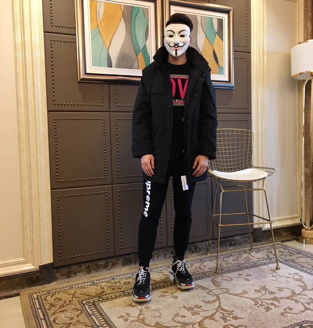 羽绒服万里雪飘,虐我千百遍我待美食如初恋