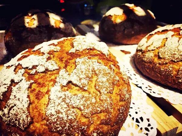 银川哪里有正宗老面包,银川24小时面包店