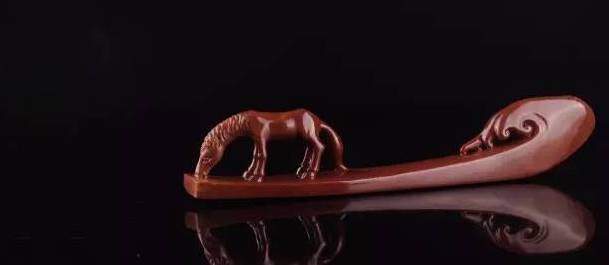 比钻石还贵的石头一克可以卖2亿,假如石头比钻石要贵