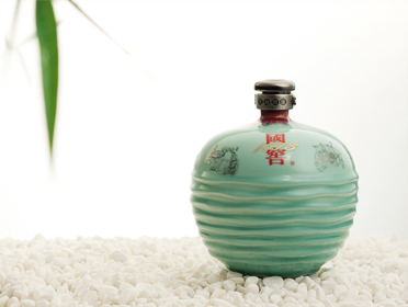 国窖1573对比茅台,茅台飞天五粮液国窖1573哪个好喝