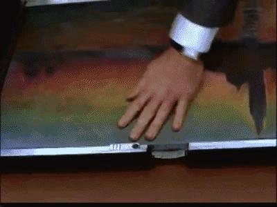 那个男人,卖钻石,懂表,更懂优雅与浪漫是何物