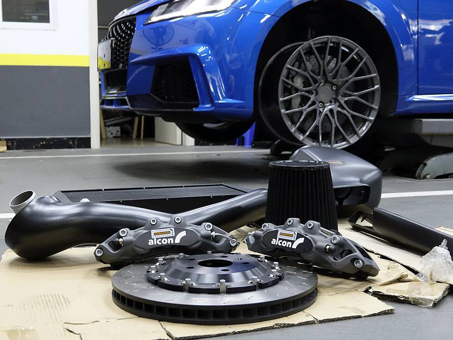 奥迪小跑车ttrs,奥迪tt迷你小轿跑