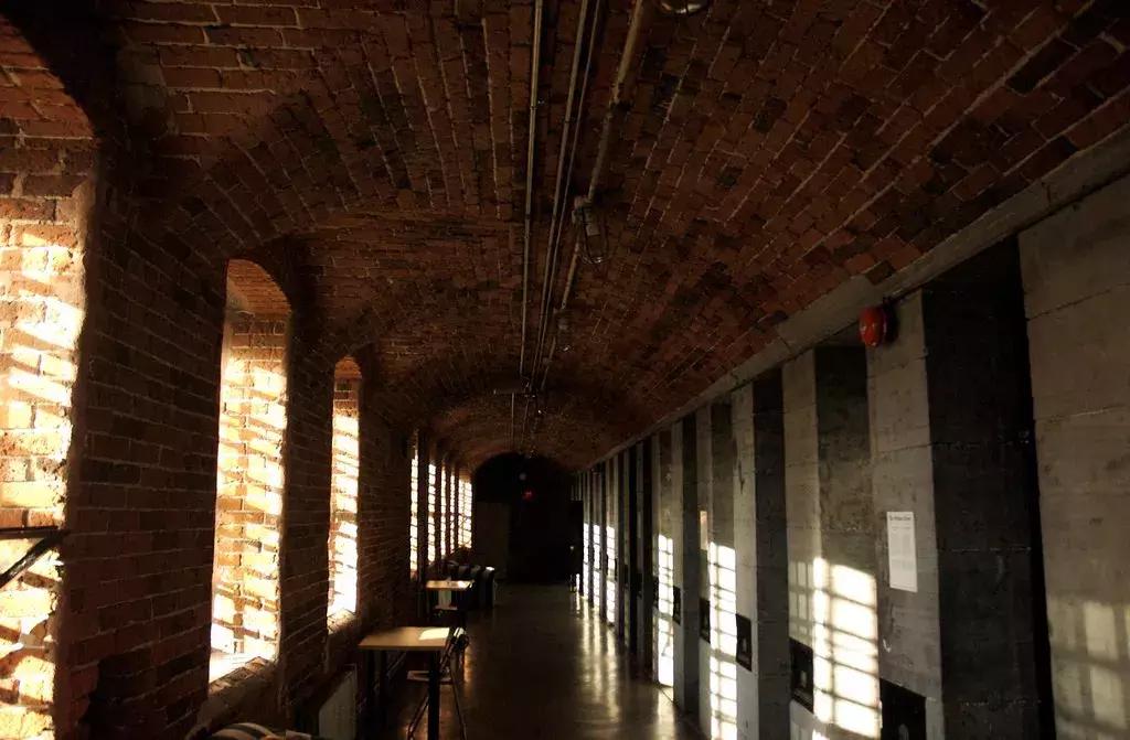 加拿大外星酒店,国外外星酒店