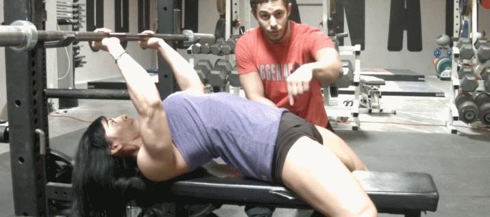 卧推起桥怎么锻炼胸椎,卧推起桥胸椎灵活度太差