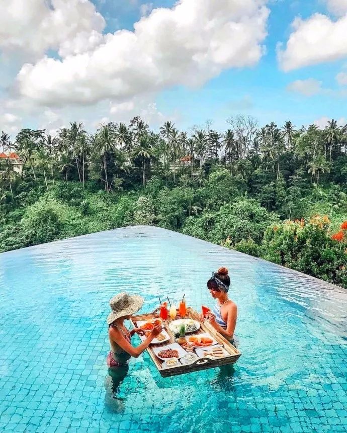 巴厘岛比较好的酒店有哪些,巴厘岛景色最好的酒店