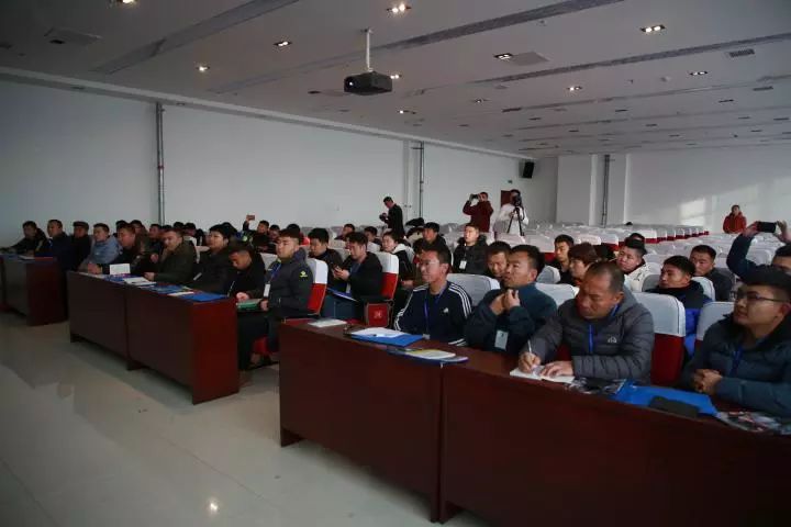 鄂尔多斯幼儿足球,幼儿园足球开课