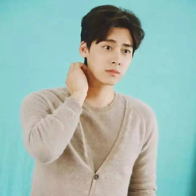 中分怎么才能更好看,女生一定要尝试的韩式中分