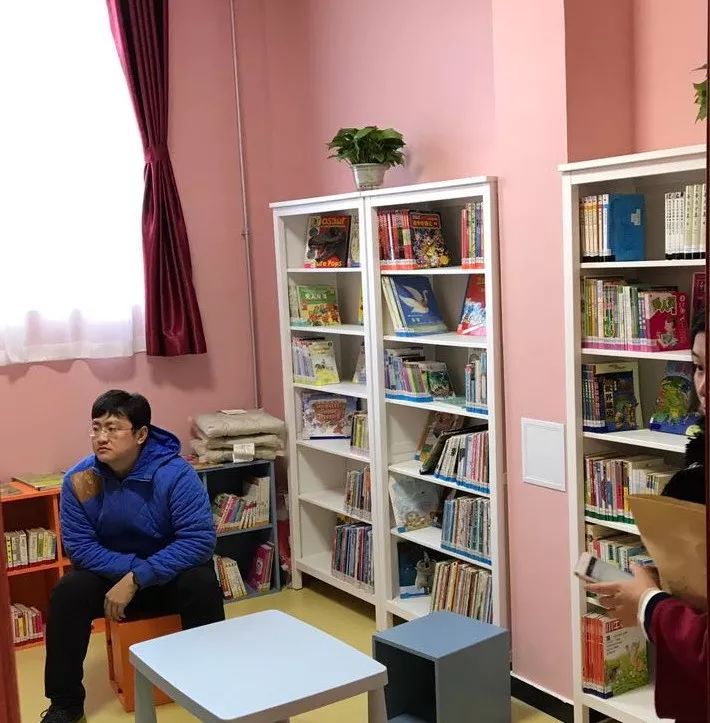 可以购物又可以用别的功能的软件,可以购物又可以吃饭的地方