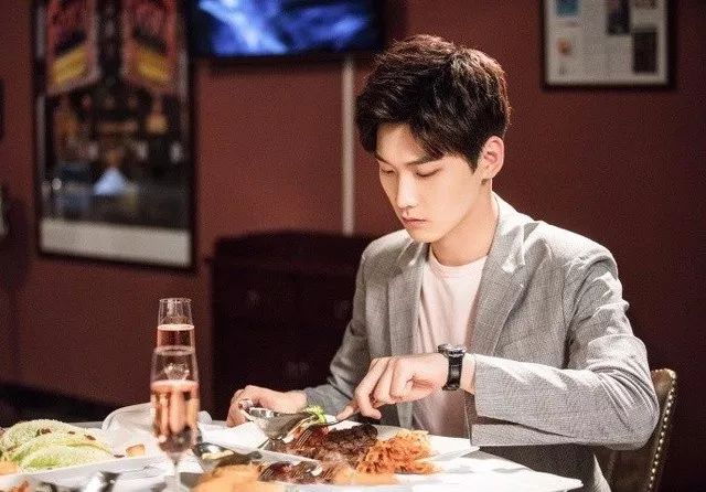 从龙套成一线明星,从龙套到影帝的影视历程