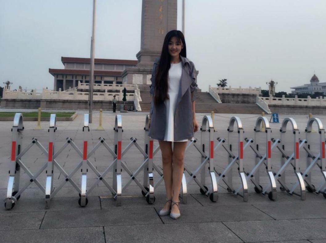 女足球主持,足球女主持人最好看的是哪个