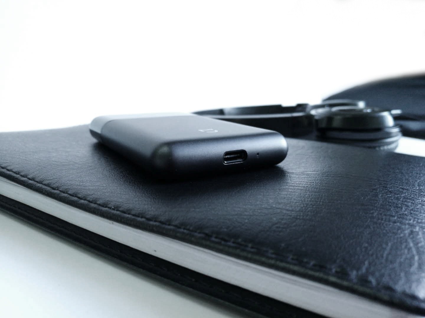 米家便携电动剃须刀｜USB充电且轻薄堪称出行神器