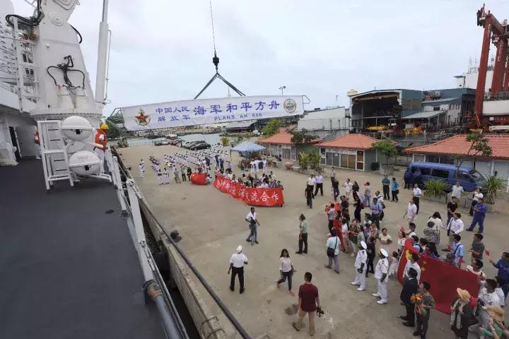 美国军演装备，登陆中方经营的港口