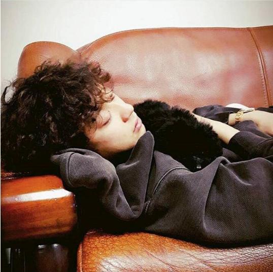 听说你爱豆行程结束后第一件事，就是赶回家见ta！