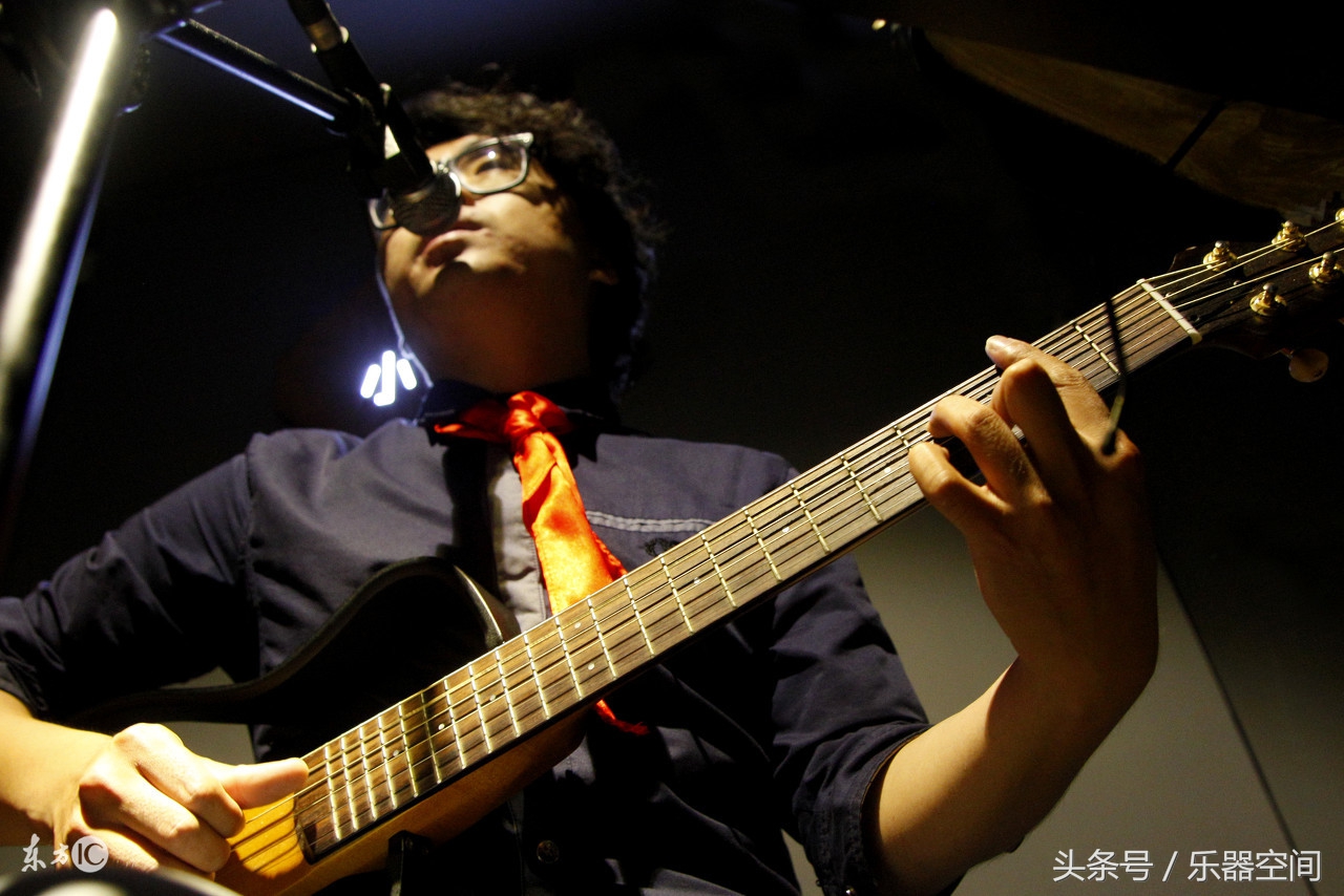 零基础怎样成为酒吧驻唱,怎样能找到在酒吧驻唱的兼职