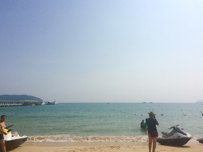 在冬季里享受一下三亚夏日的海风,来享受三亚夏日与海风