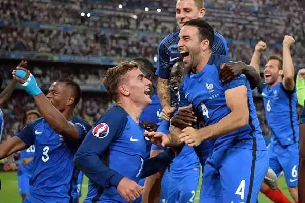 2018世界杯中国队,中国队2002世界杯