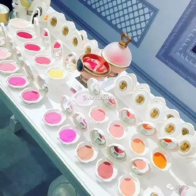 最近新款彩妆热推,令人心动的新品彩妆