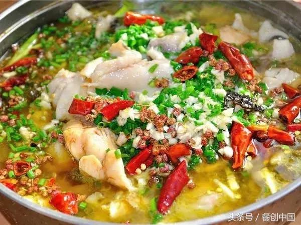 麻辣酸菜鱼片的正宗做法四川火锅,这么冷的天吃个火锅暖心又暖胃