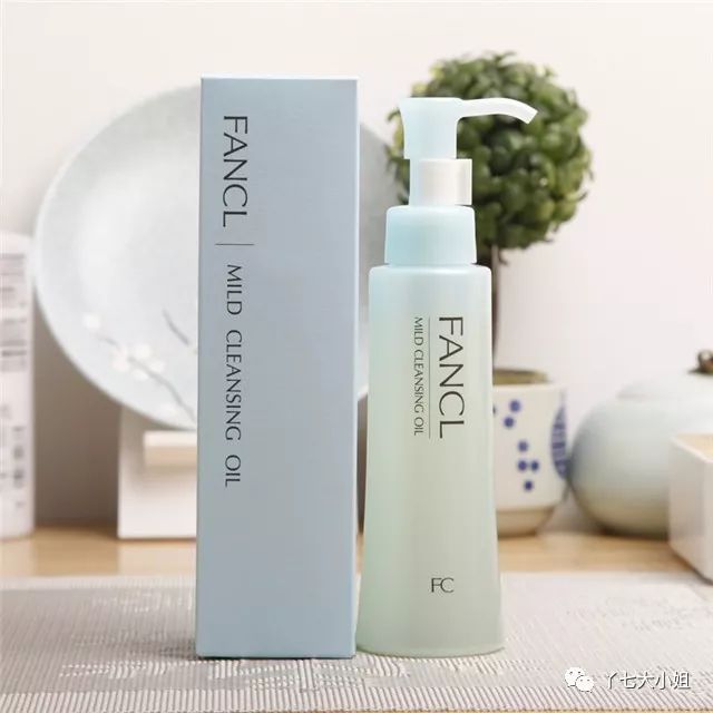 哪款卸妆产品卸得干净,哪款卸妆产品比较好用卸淡妆