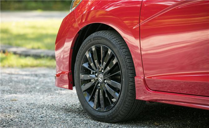 十万块钱买“超跑”图解海外全新飞度Sport