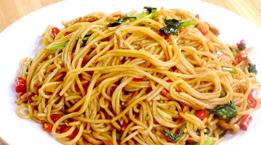 一盘蛋炒饭的感悟,一份炒粉吃出了使命感